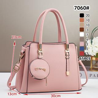 Bolsa Feminina com 3 divisórias